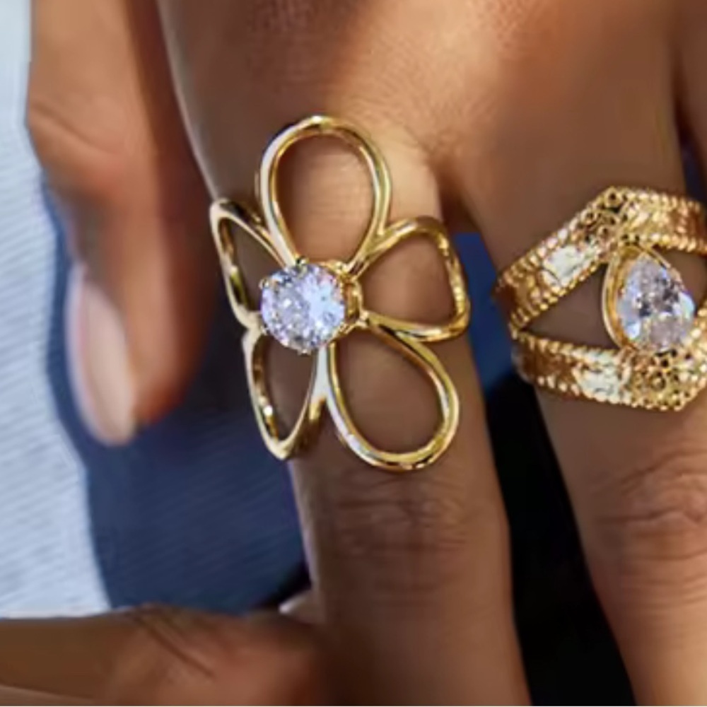 Zara new!  adjustable waterproof casual Gold Flower Ring with Crystals